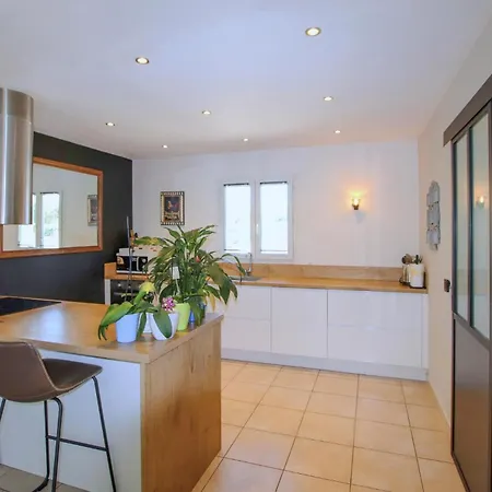 3 Bedroom Beautiful In