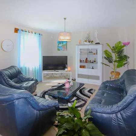 3 Bedroom Beautiful In Holiday home Montelimar